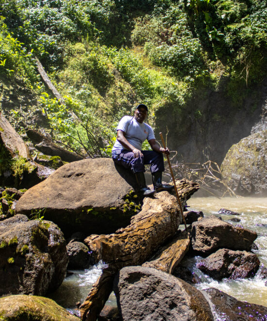 Kimakia Falls Hike